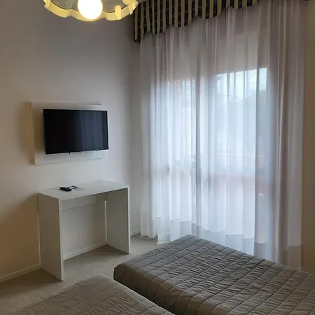 Piccadilly Τζεσόλο Λίντο