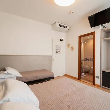 Hotel Piccadilly 3*
