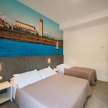 Piccadilly Hotel 3*